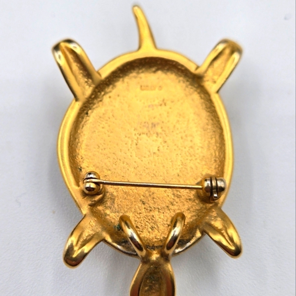 AVON Vintage Turtle Brooch Gold Tone Sage Color Stone - Picture 4 of 5